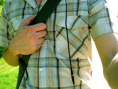 125 bpm house to your headphones