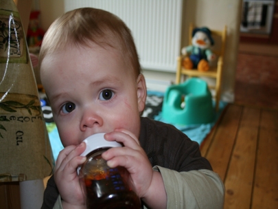 Is there something in that lens thing ?