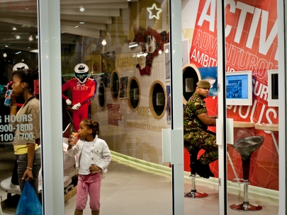 army recruiting still on (dalston)