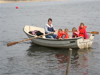 Thomas and four girls